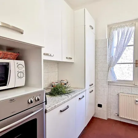 Luxurious In With Swimming Pool Vakantiehuis